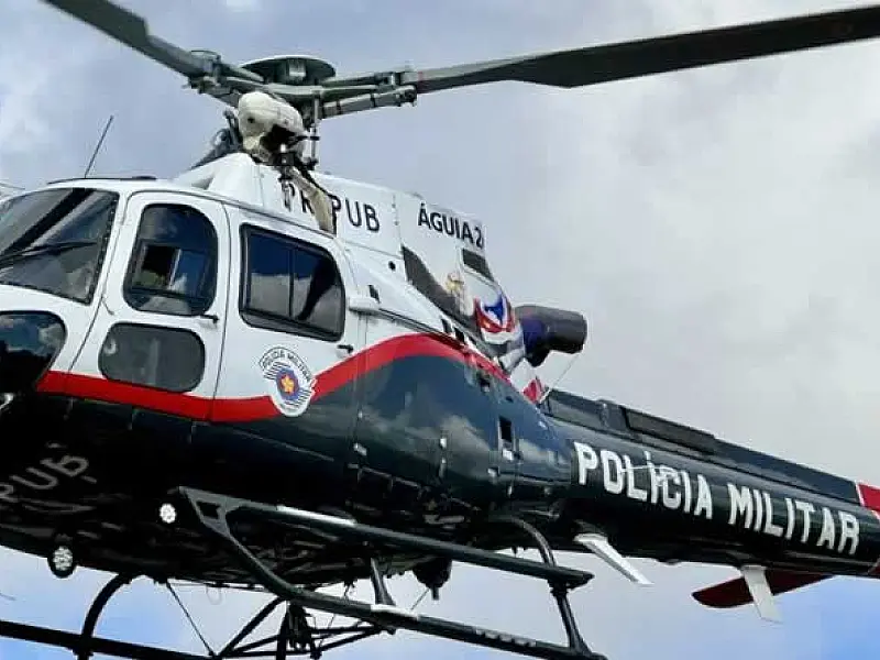 Helicóptero Águia resgata quatro crianças de afogamento no litoral de São Paulo