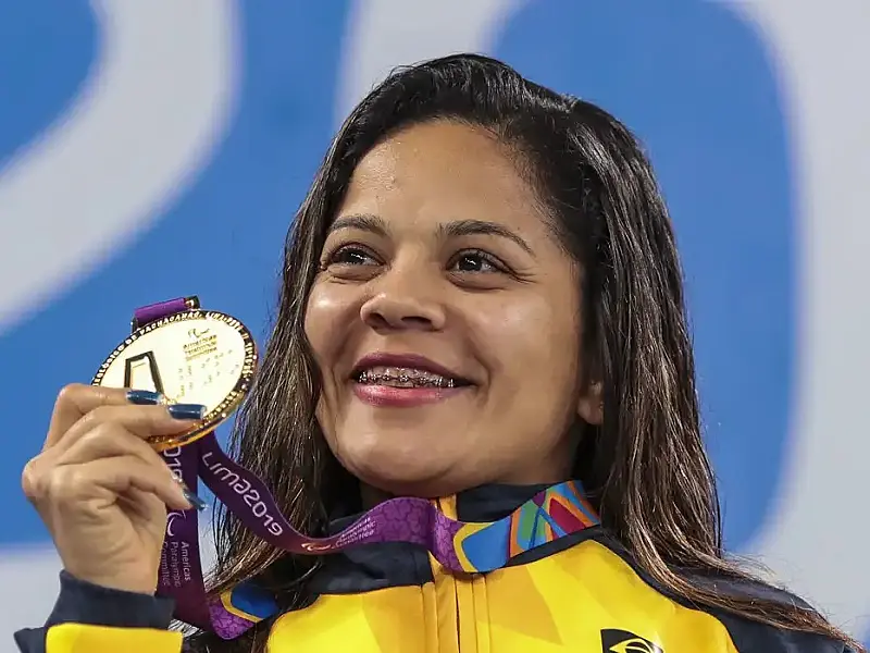 Morre a nadadora Joana Neves, multimedalhista paralímpica, aos 37 anos