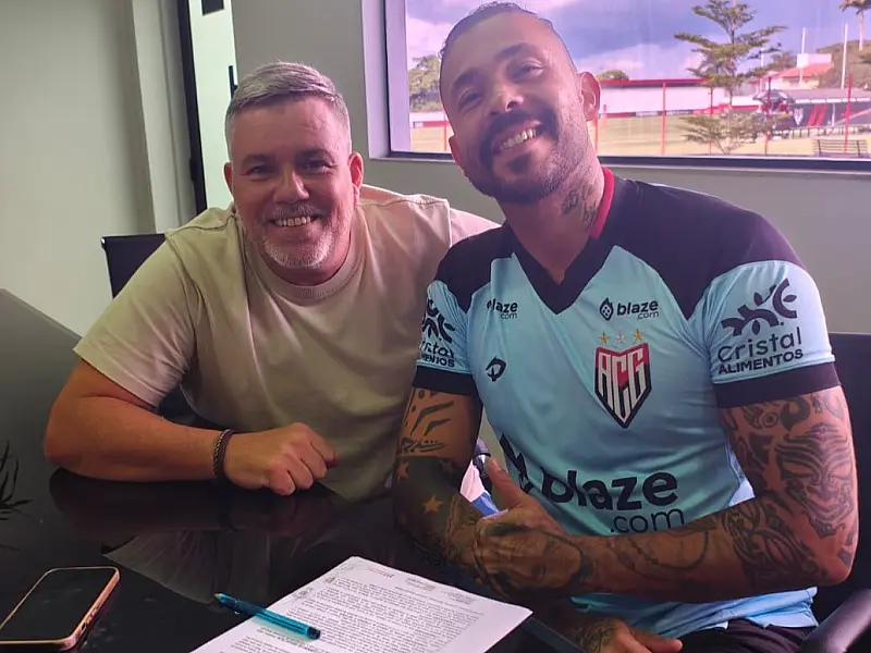Goleiro Vladimir, ex-Santos, reforça o Atlético-GO. Compromisso é válido até o final do ano
