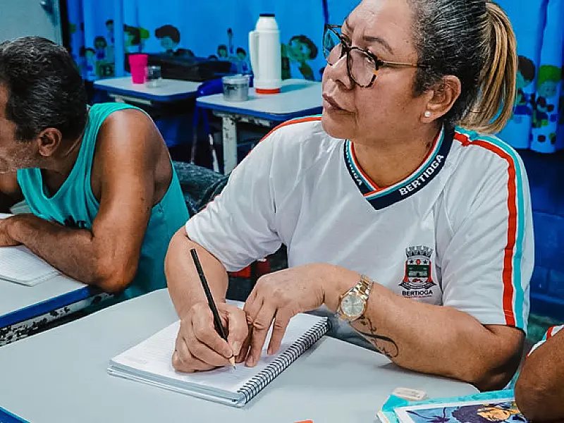 Matrículas da Educação de Jovens e Adultos (EJA) estão abertas em Bertioga