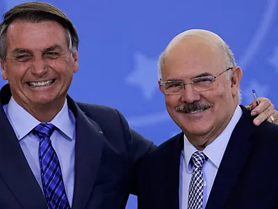Presidente Jair Bolsonaro deve afastar Milton Ribeiro do Ministério da Educação