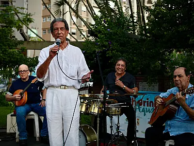 Ary Borges e banda se apresentam no palco do Chorinho no Aquário neste sábado (08)