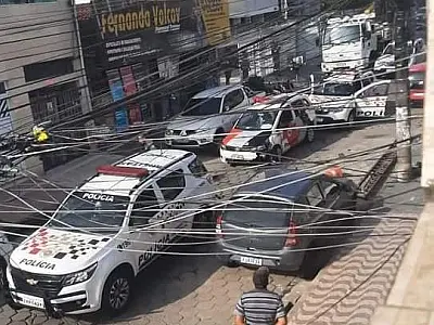 Após troca de tiros, homem é preso por roubar veículo em São Vicente