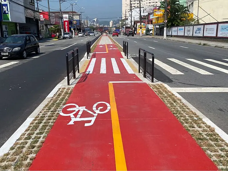 Reurbanização da ciclovia da Antônio Emmerich dá nova cara à via em São Vicente
