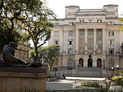 Prefeitura de Santos convoca candidatos de concurso para prova prática
