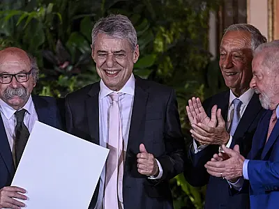 Chico Buarque recebe Prêmio Camões, em Portugal; Leia seu discurso