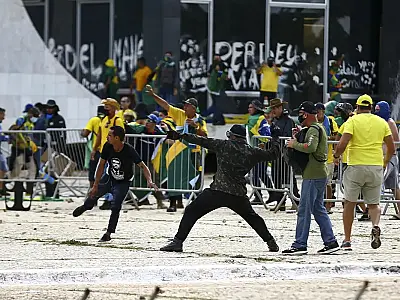 Relembre o passo a passo da tentativa de golpe no 8/1