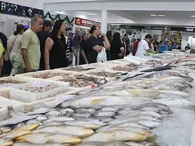 Festival inédito no Mercado de Peixes de Santos oferece pescada a partir de R$ 19,99