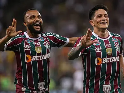 Cano decide e Fluminense supera São Paulo no Maracanã