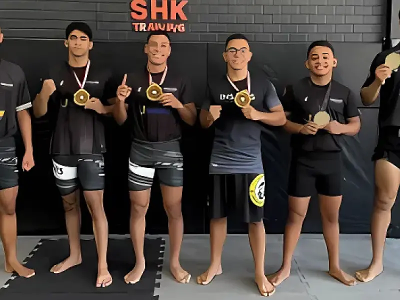 Equipe de luta de Guarujá vence torneios de MMA e kickboxing