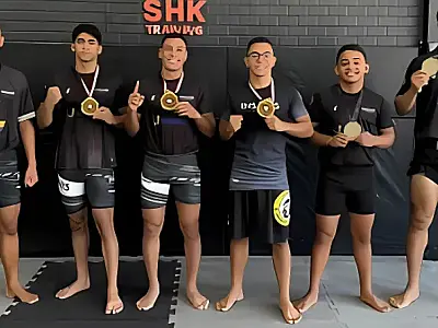 Equipe de luta de Guarujá vence torneios de MMA e kickboxing