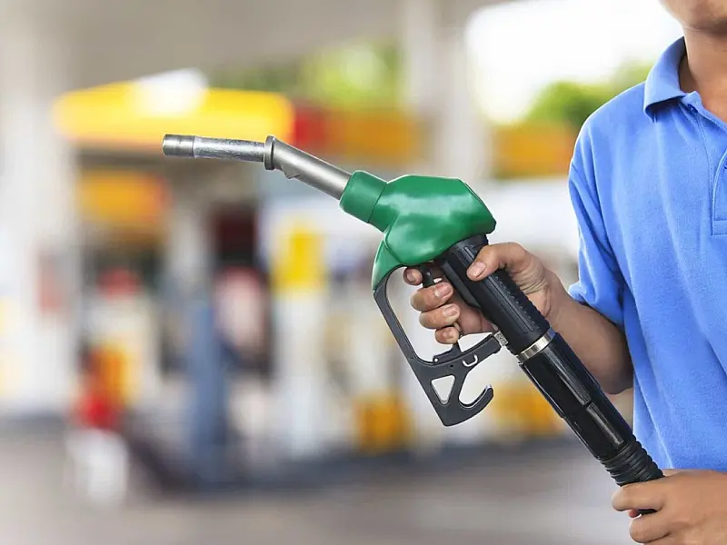 Carro a álcool vai voltar ao mercado e terá opções híbridas