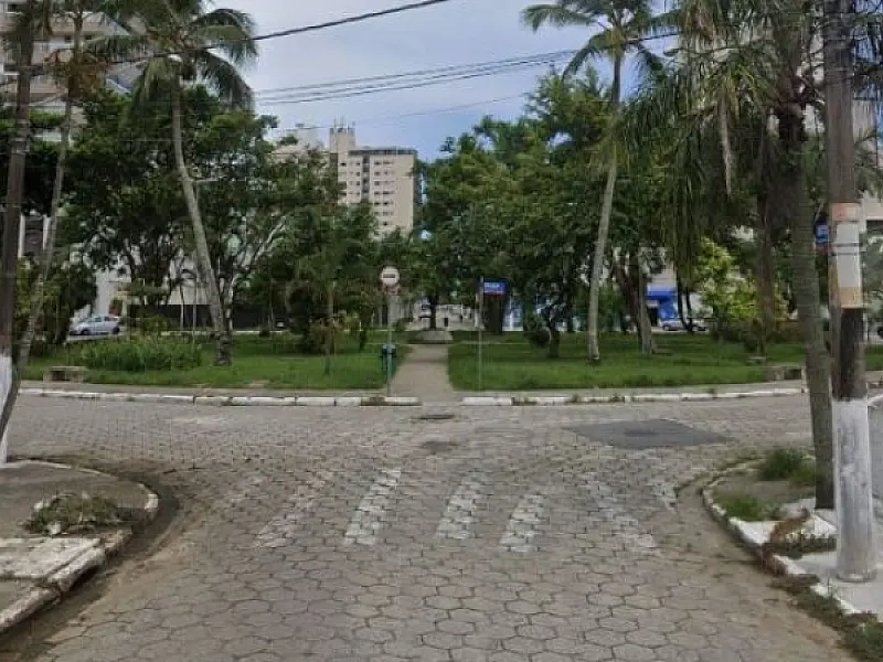 Navegador português nomeia via de Praia Grande