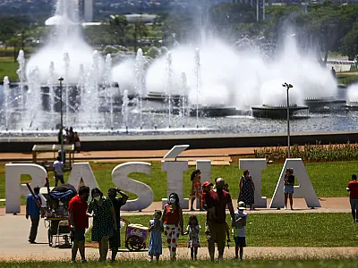 Distrito Federal e Santa Catarina flexibilizam uso de máscara