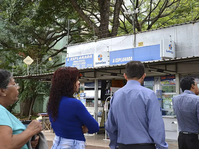 Mega-Sena acumula e prêmio vai para R$ 115 milhões