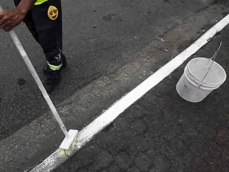 Mutirão de limpeza remove mais de 180 toneladas de entulho no Bairro Maracanã, em Praia Grande/SP