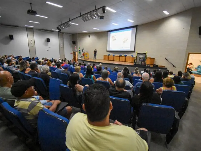 Prefeitura de PG realiza capacitação para os permissionários das Feiras de Artesanato fixas