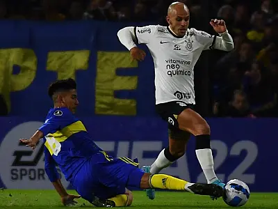 Com briga e dois expulsos, Corinthians segura o Boca e empata na Bombonera