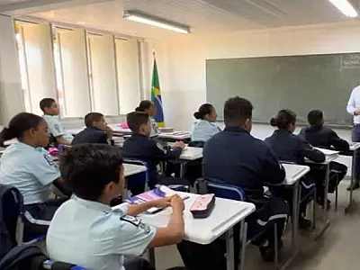 Deputado defende consulta pública para implantação de escolas cívico-militares em São Paulo