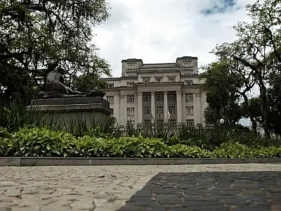 Servidores de Santos têm bolsa de estudo de 50% em cursos de MBA