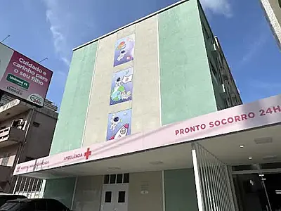 Papai Noel visita o Hospital Infantil Gonzaga no dia 20 de dezembro
