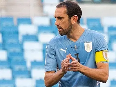 Atlético Mineiro: Diego Godín testou positivo para Covid-19