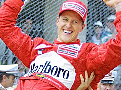 Schumacher completa 53 anos e é homenageado pelo mundo da F1