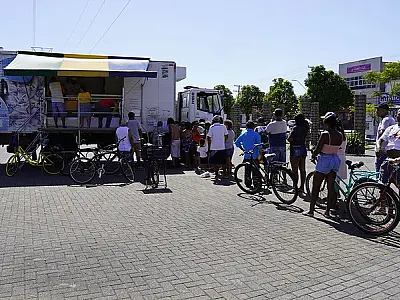 Caminhão do Peixe comercializa quase 2 toneladas de pescados em março