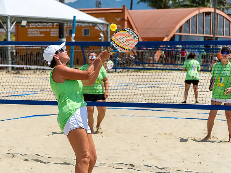 Beach tennis abre calendário do Bertioga  Outono é Top
