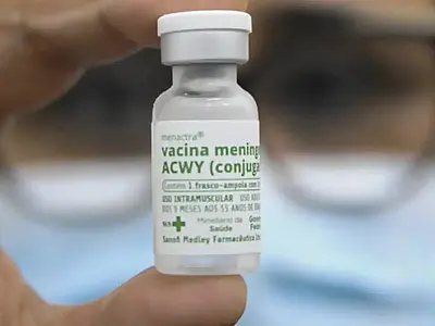 DF chama crianças e adolescentes para vacinação contra meningite