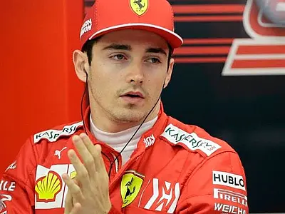 Leclerc desbanca Verstappen e larga na pole no GP do Bahrein; Hamilton é 5º