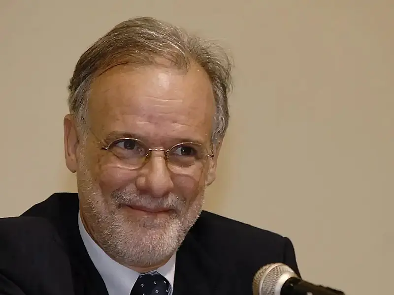 Ex-diretor da EBC, jornalista José Roberto Garcez morre aos 72 anos