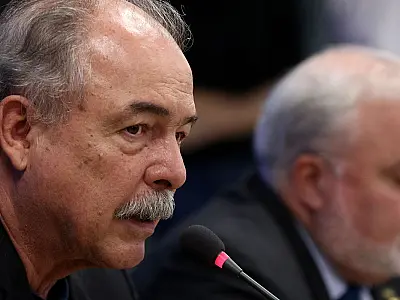 BNDES e Petrobras assinam acordo de transição energética e pesquisa