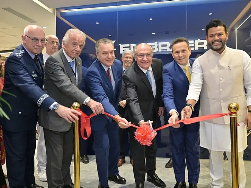 Alckmin inaugura escritório da Embraer em Nova Délhi