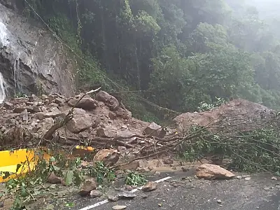 Caos Viário na Mogi-Bertioga: Temporais Paralisam Rodovias da Região