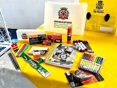 São Vicente anuncia entrega de kits de material para professores da rede municipal