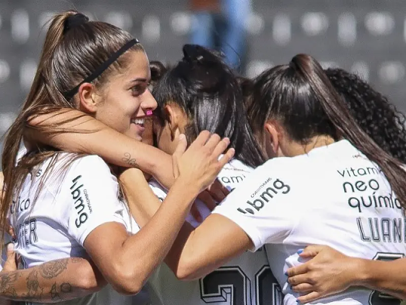 Brasileiro Feminino: Fla tenta retomar liderança diante do São Paulo