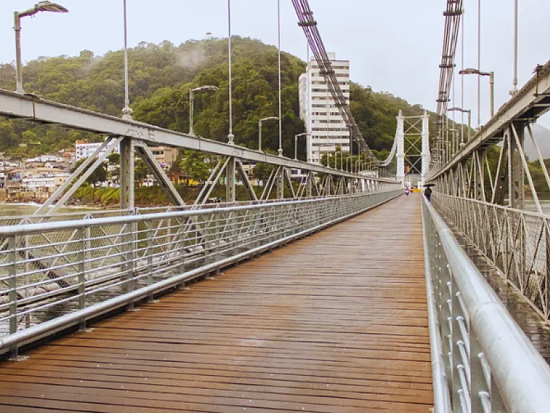 Ponte Pênsil tem horários especiais de funcionamento entre segunda (20) e sexta-feira (24)