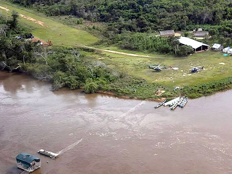 Saúde e FAB entregam remédios a comunidades ribeirinhas no Amazonas
