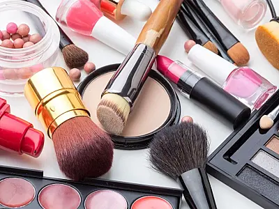 O consumo de maquiagens aumentou com a flexibilização do uso das máscaras