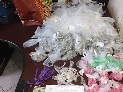 Polícia Civil prende em flagrante trio com mais de 2.500 porções de drogas