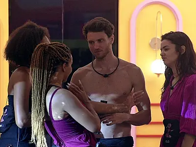 Eslovênia e Natália protagonizam primeira DR do BBB 22 em menos de 24 horas