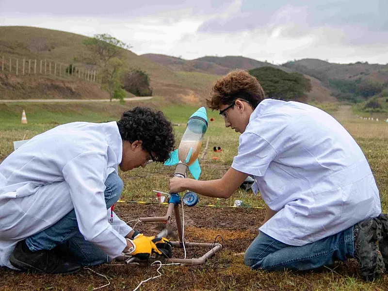 OBA e OBAFOG 2025 premiam estudantes e destaca participação das escolas públicas