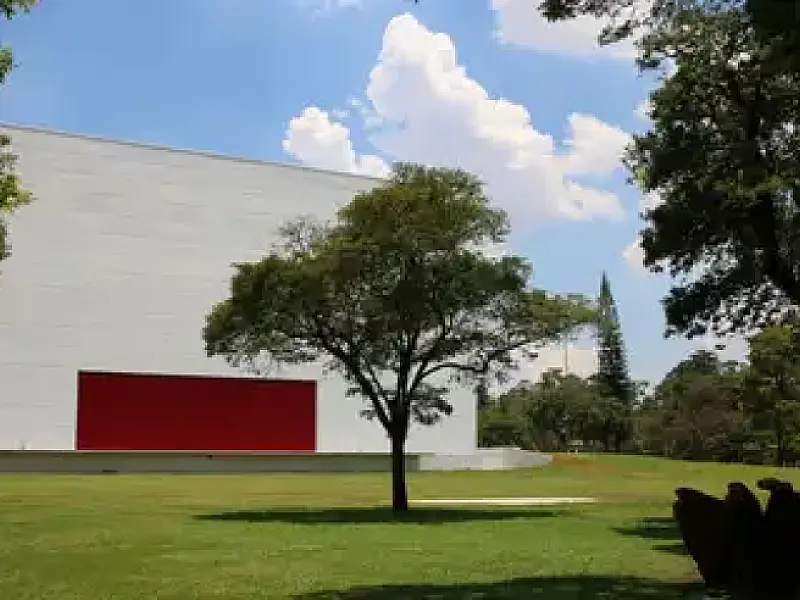 Sábado tem show gratuito no Ibirapuera, com Diogo Nogueira, Carlinhos Brown e orquestra