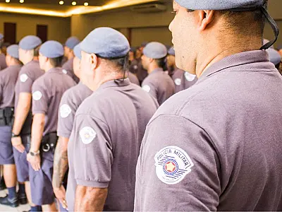 Prefeito Kayo Amado recebe policiais da Operação Verão