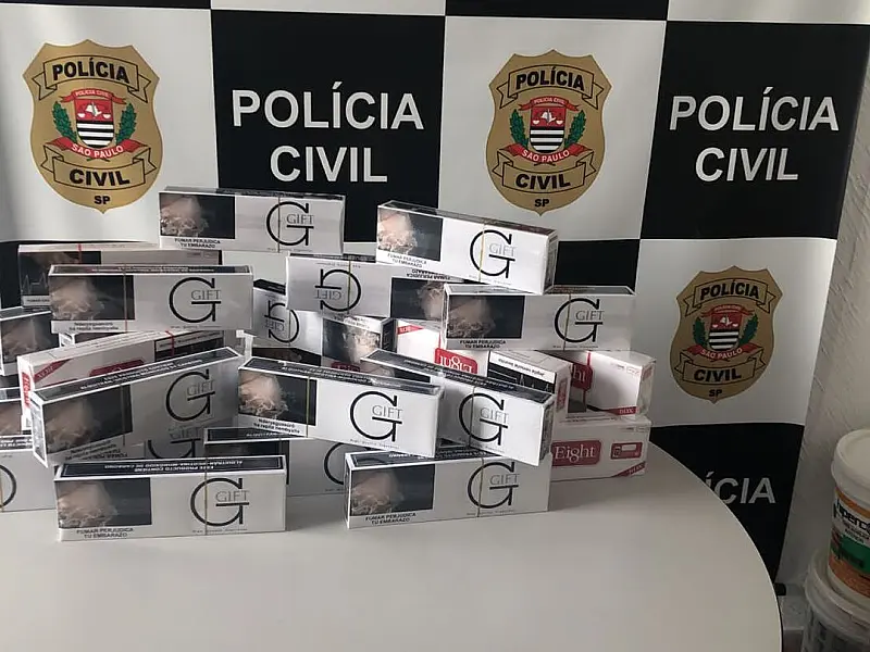 Polícia Civil prende dono de adega e apreende cigarros paraguaios