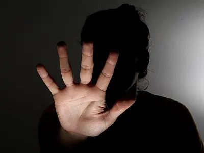 Campanha global pede fim da violência contra as mulheres