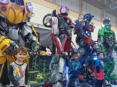 Brisamar Shopping tem shows e baile kids com robôs para comemorar o Carnaval