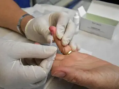 PG oferta testes rápidos e exames de tuberculose no Terminal Tude Bastos hoje