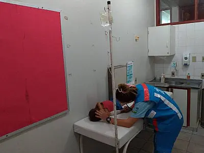 Casa de atendimento a yanomamis vira hospital improvisado em meio a casos graves de malária
